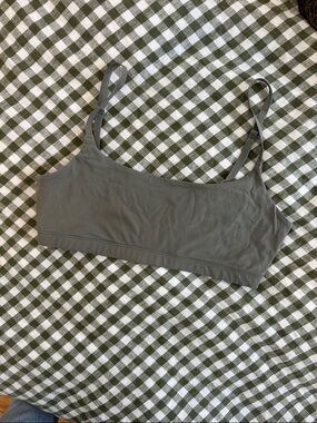 Everlane the invisible square neck seamless bralette